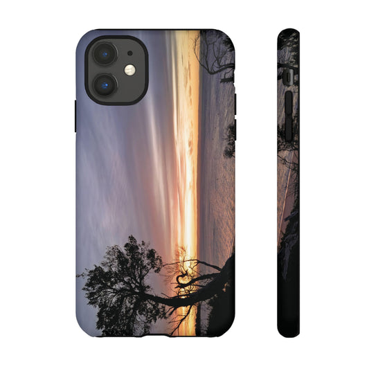 A Tranquil Evening: The Sunset Over Cowes - Tough Case