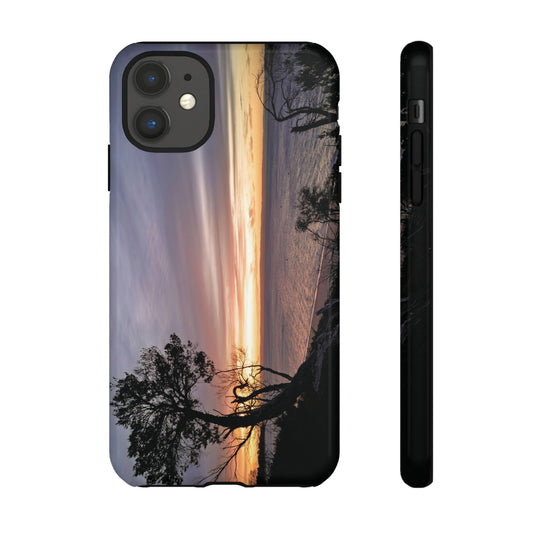 A Tranquil Evening: The Sunset Over Cowes - Tough Case